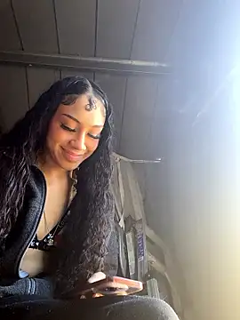 badbaby187 Live Webcam on Stripchat