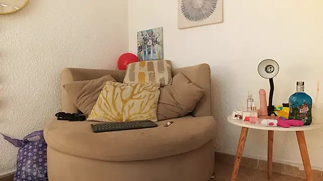 carolineaikos - CarolineAikos's free webcam - UK Sex Cams