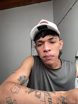 glen_connor_11 - Glen_connor_11's free webcam - UK Sex Cams