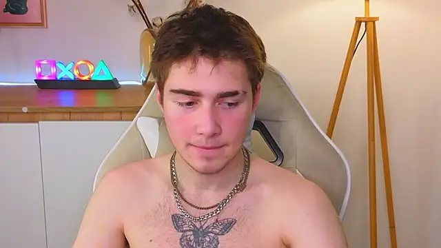 d3s_dn (M twink) - get naked