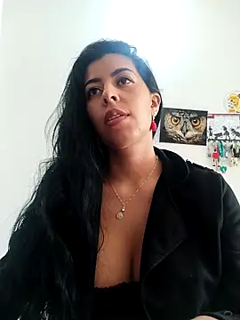 luianna (F young) - Make my pussy hot 💦😈💦😈