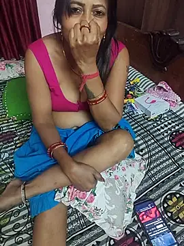 little-roshni (F milf) - First Day First Show