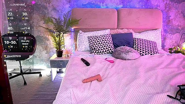 kiraroxx (F milf) - striptease dance + completely undress