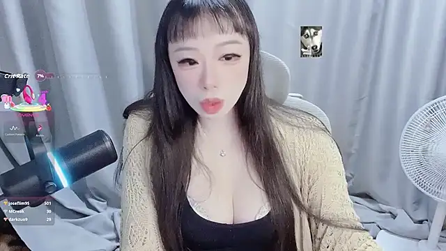 diaperlilinai0210 - Diaperlilinai0210's free webcam