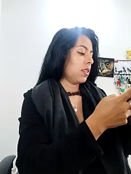 luianna (F young) - Make my pussy hot 💦😈💦😈