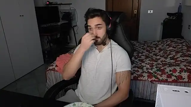 al3xox02 - Al3xox02's free webcam - UK Sex Cams