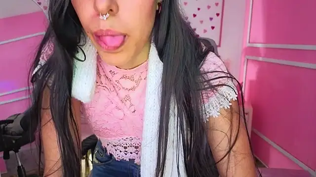 stephania_t - Stephania_t's free webcam - UK Sex Cams