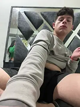 andy12912 - Andy12912's free webcam - UK Sex Cams