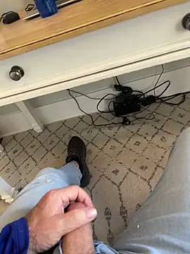 cyclone8888 - Cyclone8888's free webcam