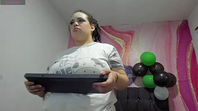 Blair_BigTits webcam