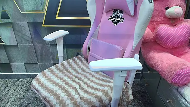 nymphoislive - NymphoIsLive's free webcam - UK Sex Cams