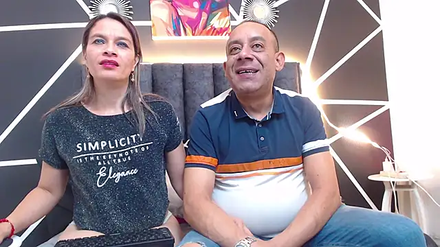 gabrielandabigail - GabrielandAbigail's free webcam - UK Sex Cams