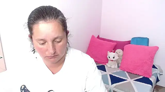 CristialJones_ webcam