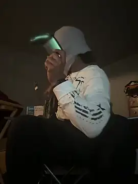 MIGHTYDEMONXXX webcam