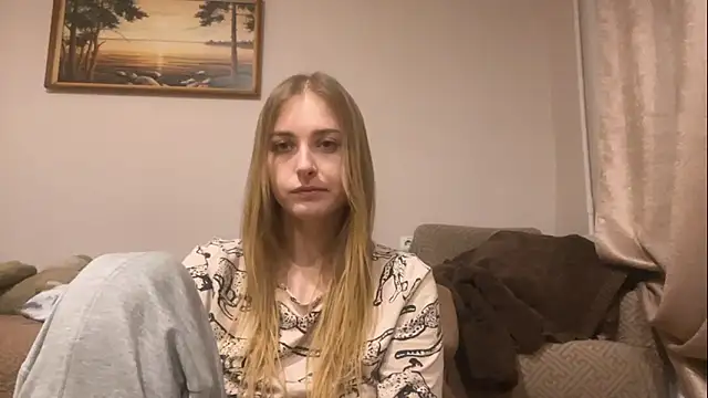 EsmeraldaHornbarger webcam