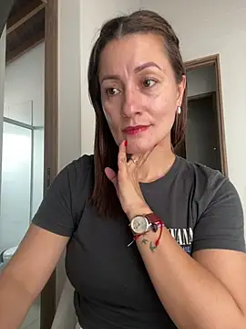 Webcam Model (Verito_hot)  is live.Free join now!