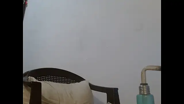 Larry-n-clouds webcam