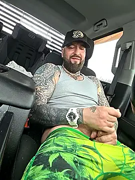 Beardedtattood Live Webcam on Stripchat