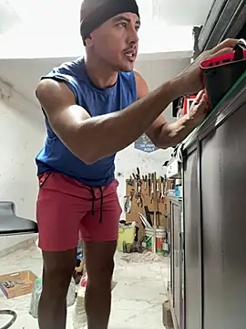 paul22cm- - Paul22cm-'s free webcam - UK Sex Cams