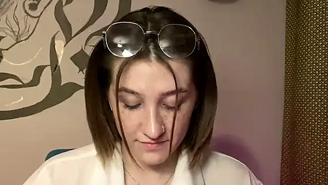 mally_luxxx - Mally_luxxx's free webcam - UK Sex Cams