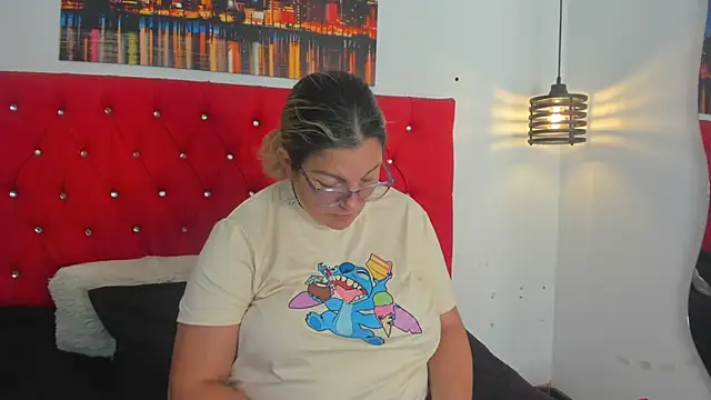 carolinacrus01 - Carolinacrus01's free webcam