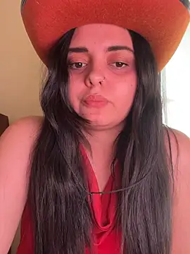 Webcam Model (candicewest_)  is live.Free join now!