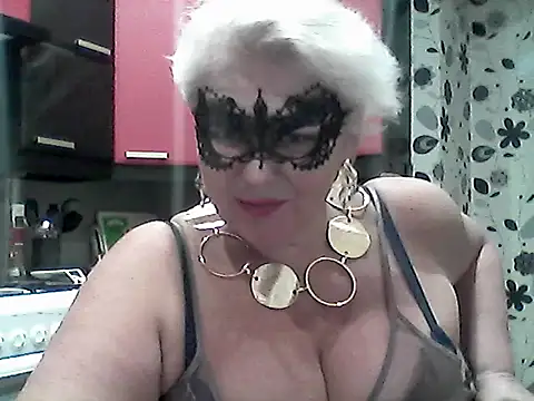 Lisa_Suzie webcam