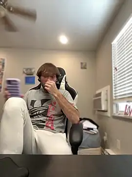 strippingmale1 webcam