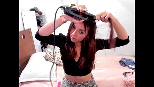 megan_doll2123 webcam