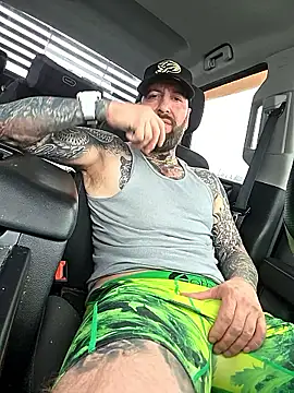 Beardedtattood webcam