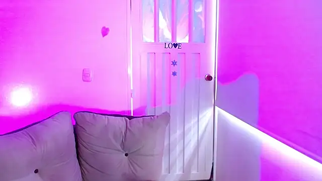 milfrousse - Milfrousse's free webcam