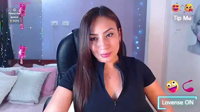 Paulina_627 webcam