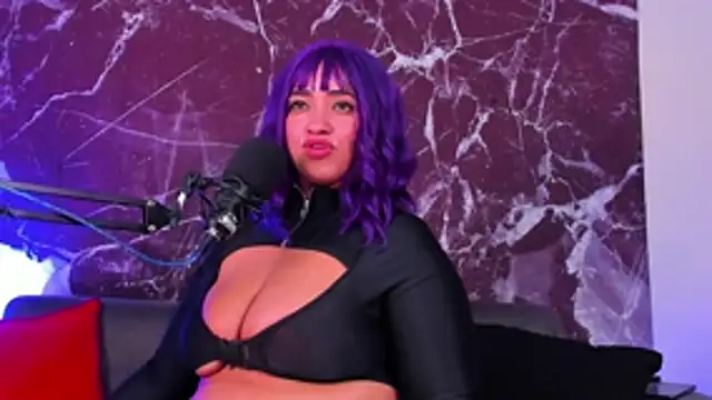 HannaMiills@xh webcam