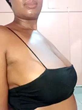 Luciouslips00 webcam