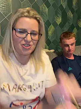 sweetxcandyx (G milf) - DILDO PLAY