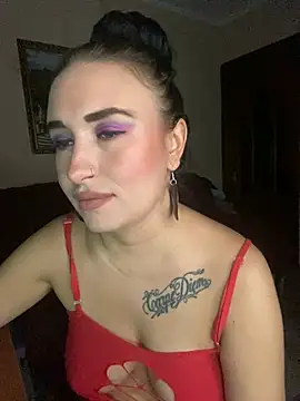 Webcam Model (Roxana_Bell)  is live.Free join now!