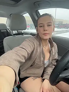 AllesandraLove webcam