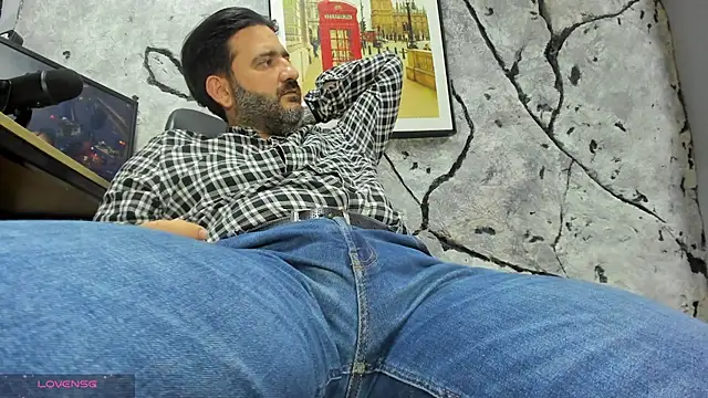 maxi_thebig_daddy - Maxi_thebig_daddy's free webcam - UK Sex Cams