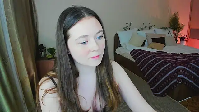 AlluringLookk webcam