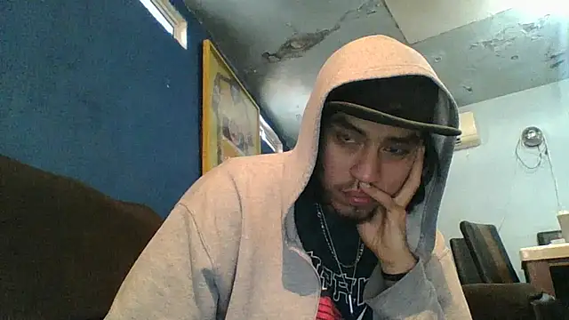 AlexAlejandro13 webcam