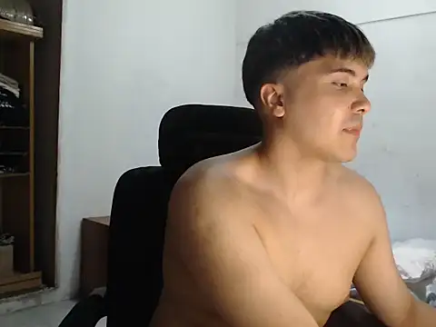 CuteAlexBoy webcam