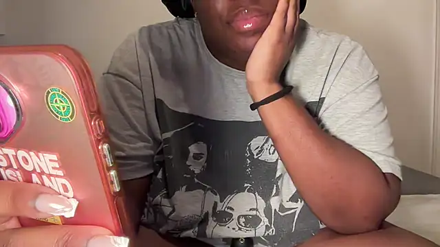 Preview of nanaisbackk