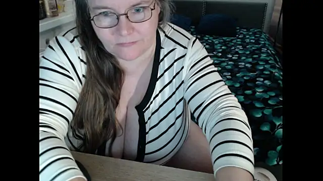 sweetboobs - Sweetboobs's free webcam - UK Sex Cams