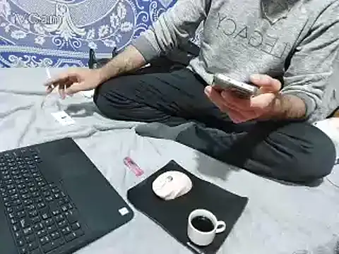 yazin19 - Yazin19's free webcam - UK Sex Cams