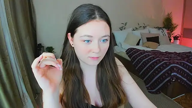 AlluringLookk webcam