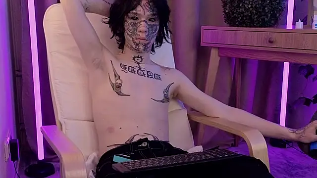 em0_b0y (M twink) - spank ass 10x