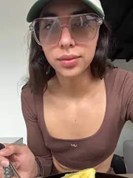 valeriahornier webcam