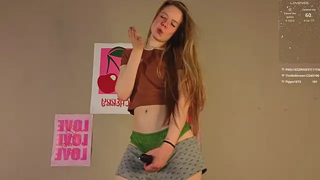 TiffinyMergist webcam