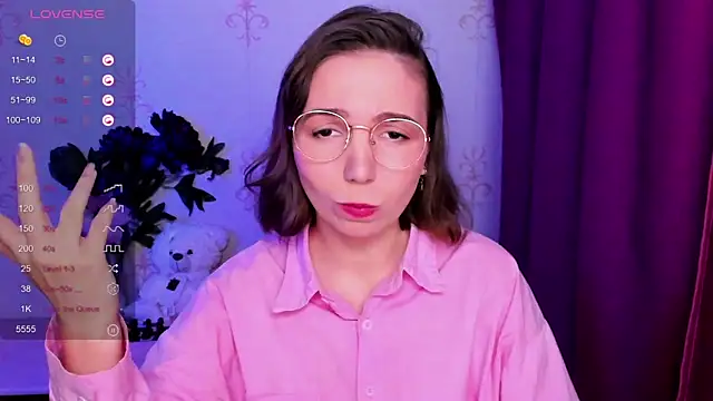 KindHazelHere_ webcam