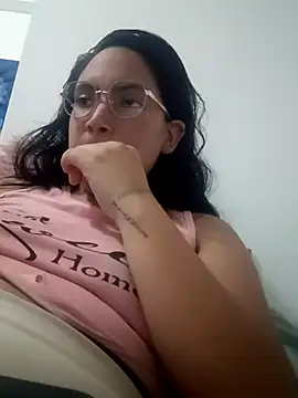 phoop_lilaa - Phoop_lilaa's free webcam - UK Sex Cams